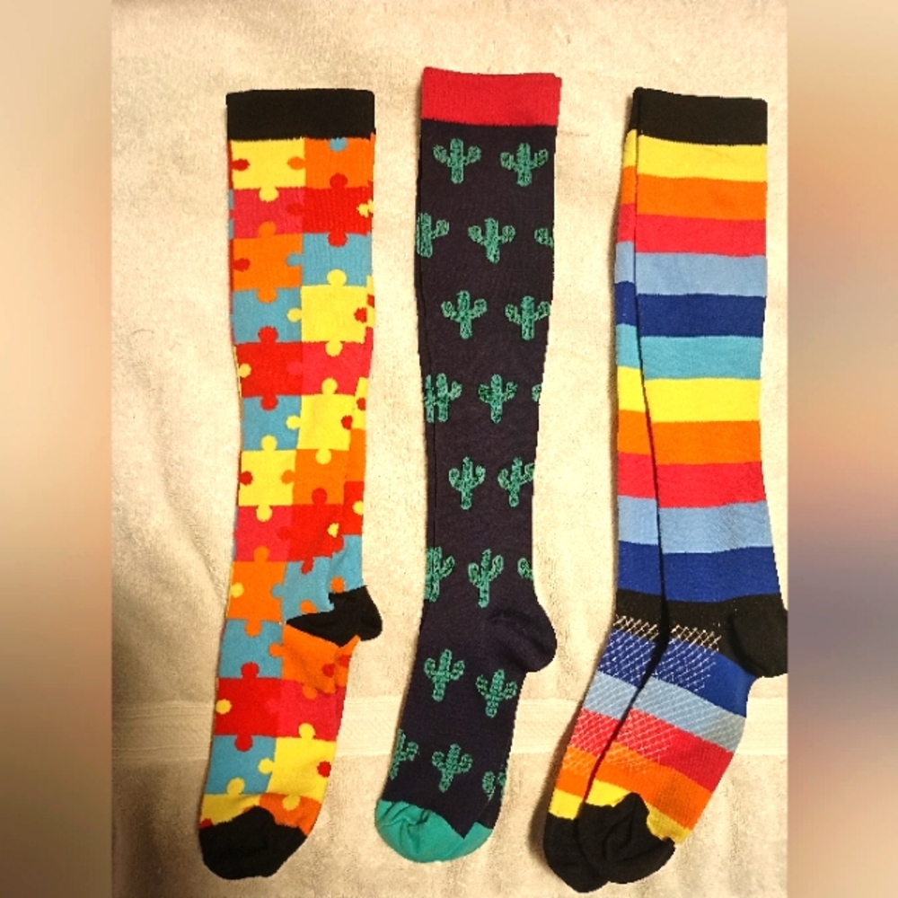 Unisex TED stockings with multiple designs